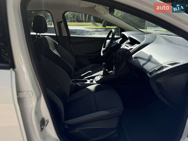 Седан Ford Focus 2012 в Львове