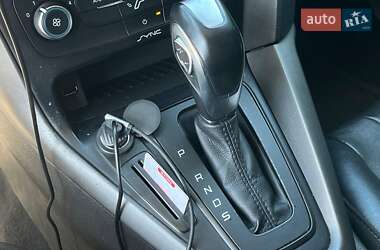 Хэтчбек Ford Focus 2016 в 