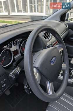 Универсал Ford Focus 2010 в 