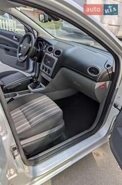 Универсал Ford Focus 2010 в 