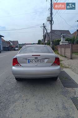 Седан Ford Focus 2000 в Сельцо