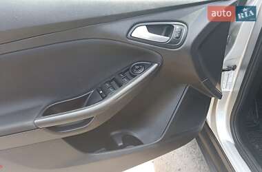 Седан Ford Focus 2017 в 