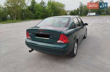 Седан Ford Focus 2000 в 