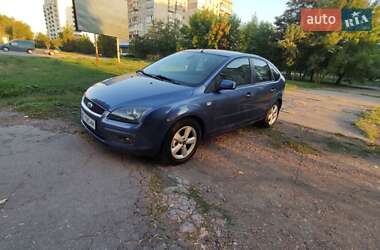 Хэтчбек Ford Focus 2005 в 