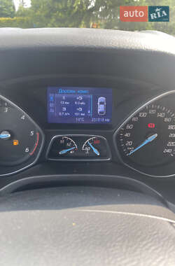 Универсал Ford Focus 2013 в 