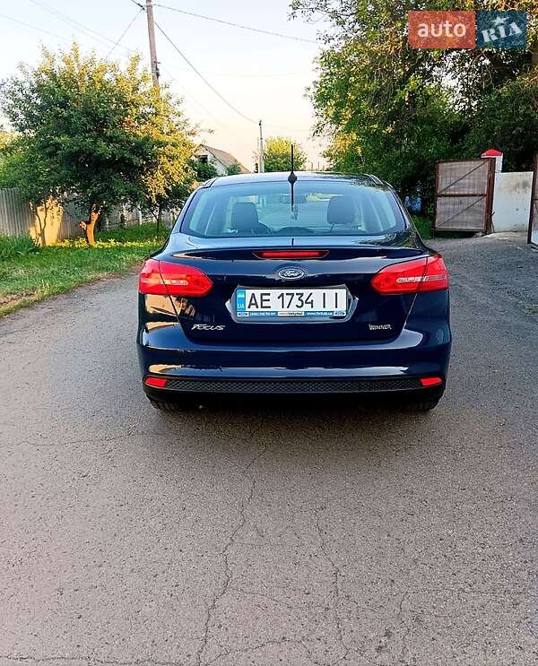 Седан Ford Focus 2017 в Новомосковске