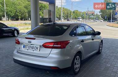 Седан Ford Focus 2016 в 