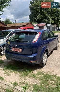 Хетчбек Ford Focus 2010 в Ромнах