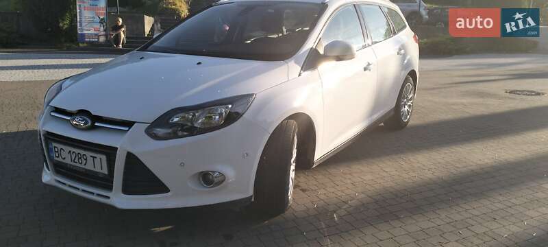 Универсал Ford Focus 2014 в 