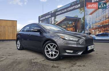 Седан Ford Focus 2015 в 