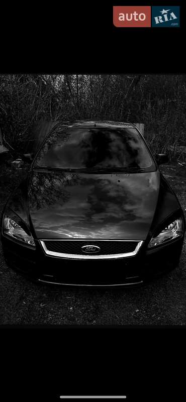 Хэтчбек Ford Focus 2005 в Днепре