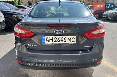 Седан Ford Focus 2011 в 