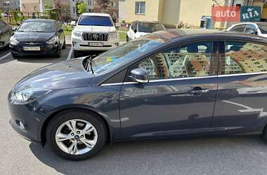 Седан Ford Focus 2011 в 