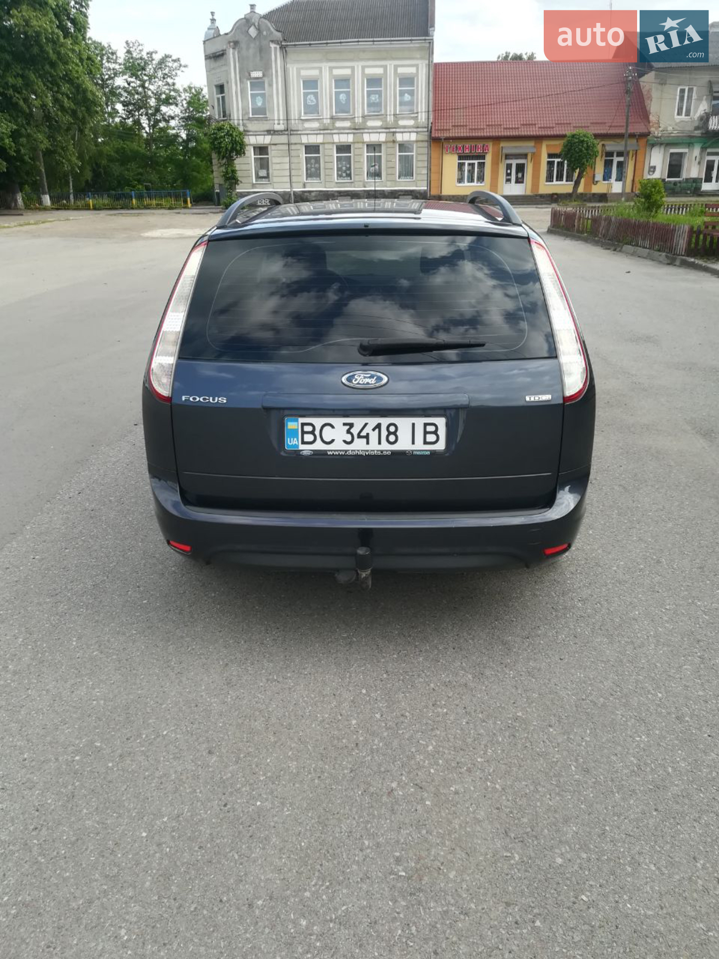 2010 Ford Focus - мініатюра 2