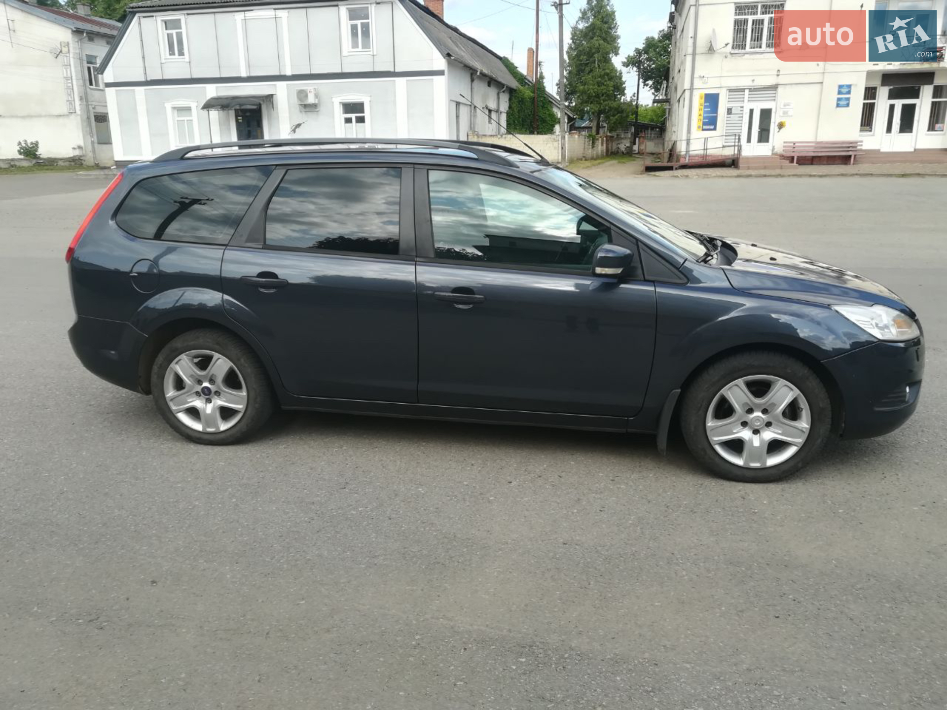 2010 Ford Focus - мініатюра 3