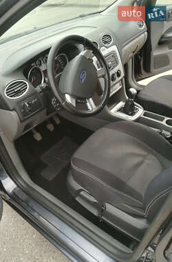 Универсал Ford Focus 2010 в 