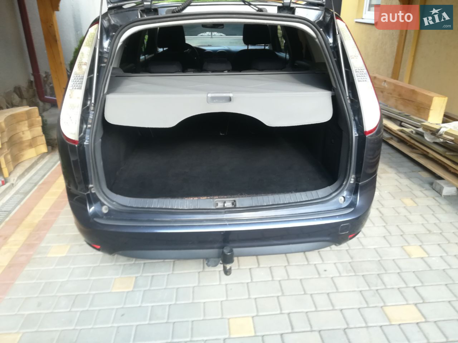 2010 Ford Focus - мініатюра 15