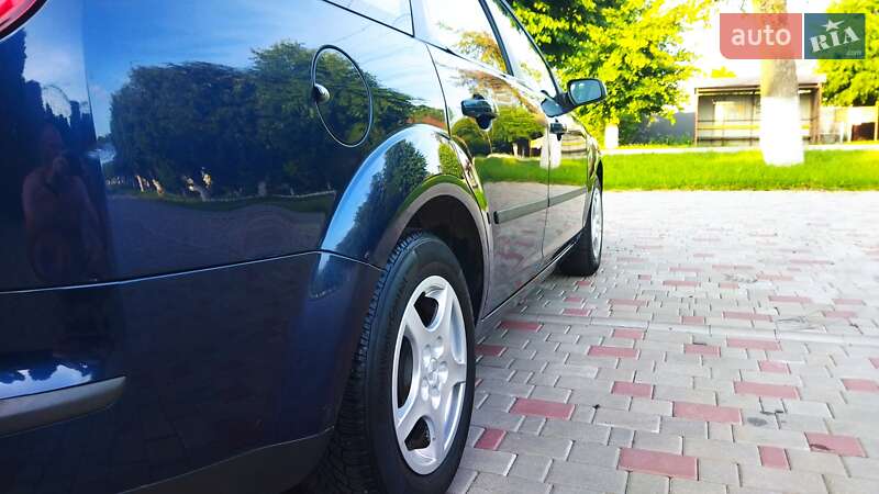 Универсал Ford Focus 2004 в Староконстантинове фото 19 Универсал Ford Focus 2004 в Староконстантинове