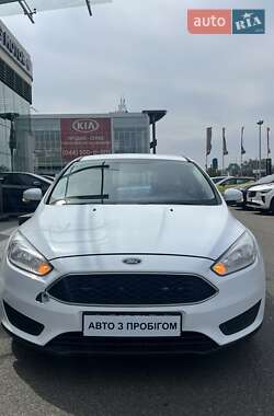 Хэтчбек Ford Focus 2017 в 