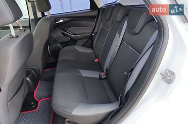 Хэтчбек Ford Focus 2014 в 
