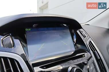 Хэтчбек Ford Focus 2014 в 