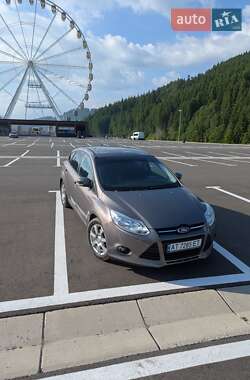 Хэтчбек Ford Focus 2014 в 