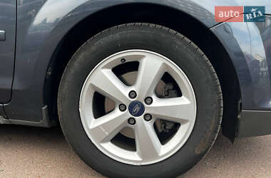Хэтчбек Ford Focus 2007 в 