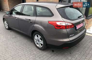 Универсал Ford Focus 2014 в 