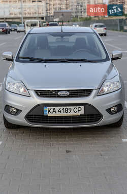 Седан Ford Focus 2011 в 