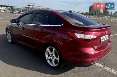 Седан Ford Focus 2013 в 