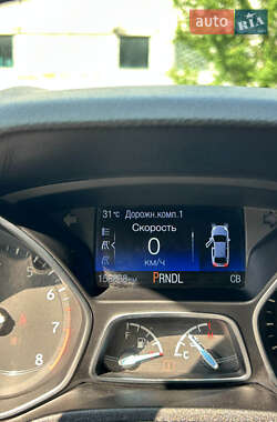Седан Ford Focus 2015 в 