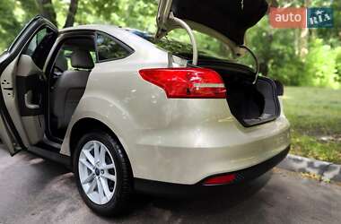 Седан Ford Focus 2017 в 
