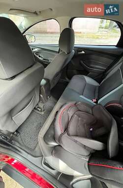 Седан Ford Focus 2013 в 