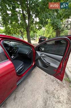 Седан Ford Focus 2013 в 