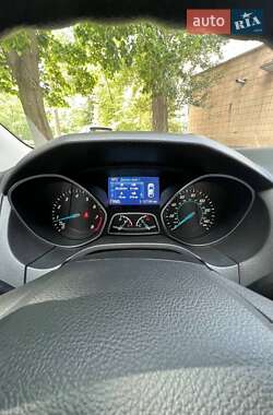 Седан Ford Focus 2013 в 
