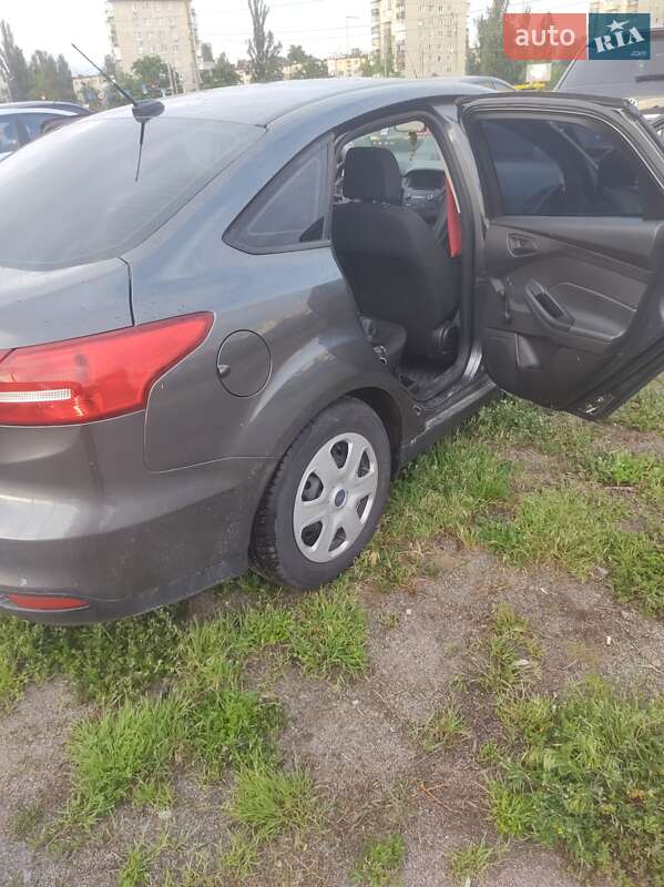 Седан Ford Focus 2016 в Киеве