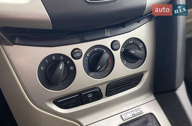Хэтчбек Ford Focus 2014 в 