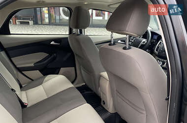 Хэтчбек Ford Focus 2014 в 