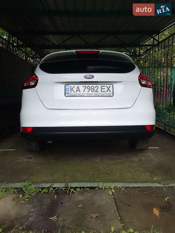 Хэтчбек Ford Focus 2015 в Киеве фото 5 Хэтчбек Ford Focus 2015 в Киеве