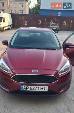 Седан Ford Focus 2015 в 
