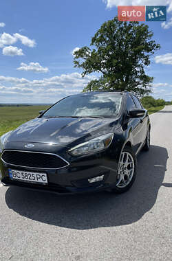 Седан Ford Focus 2015 в 