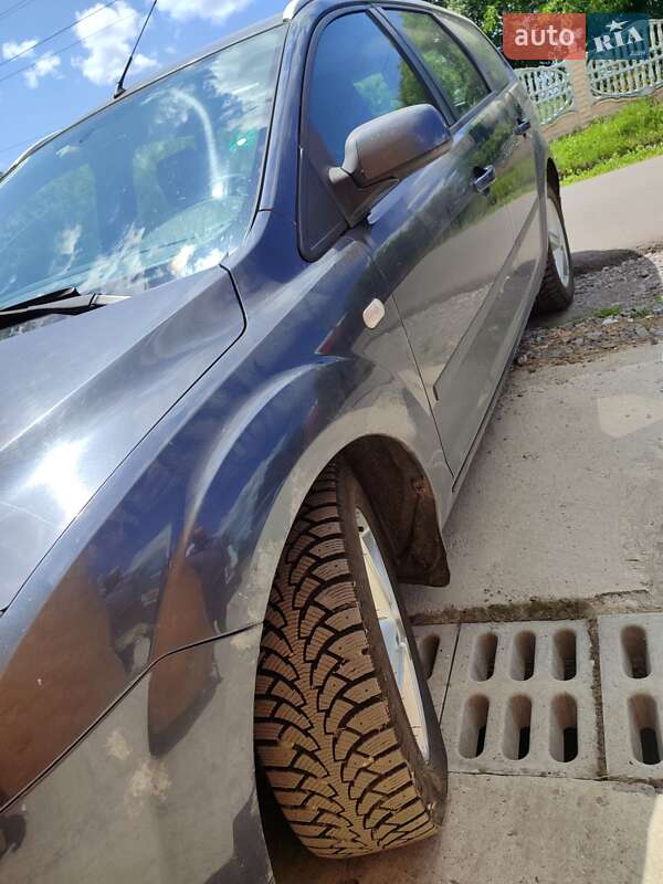 Универсал Ford Focus 2007 в Глыбокой