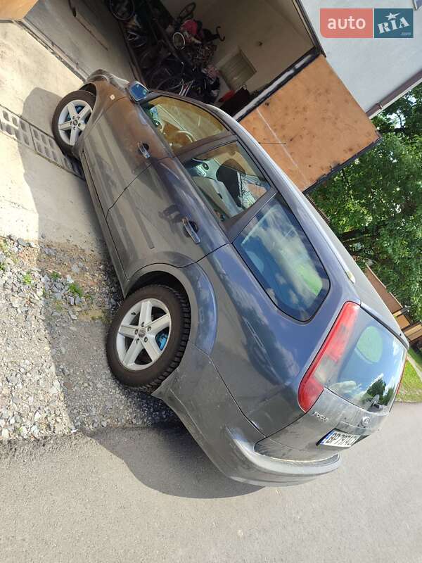 Универсал Ford Focus 2007 в Глыбокой