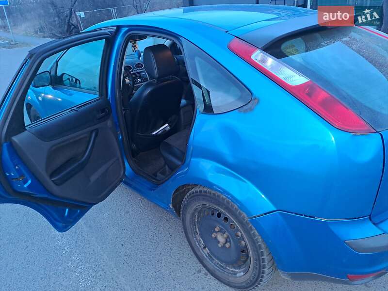 Хетчбек Ford Focus 2004 в Луцьку