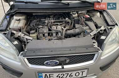 Хэтчбек Ford Focus 2004 в 