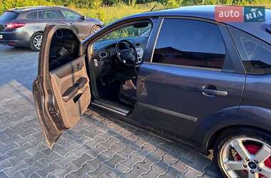 Хэтчбек Ford Focus 2006 в 