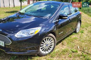 Хетчбек Ford Focus 2013 в 