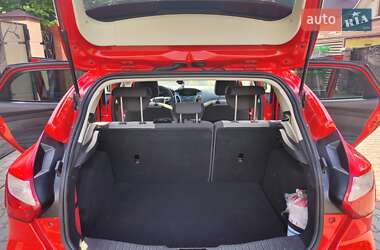 Хэтчбек Ford Focus 2013 в 