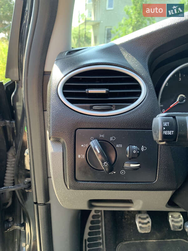 Хэтчбек Ford Focus 2008 в Самборе фото 33 Хэтчбек Ford Focus 2008 в Самборе