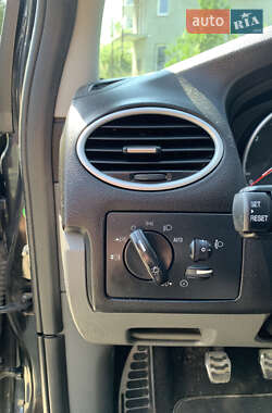 Хэтчбек Ford Focus 2008 в 